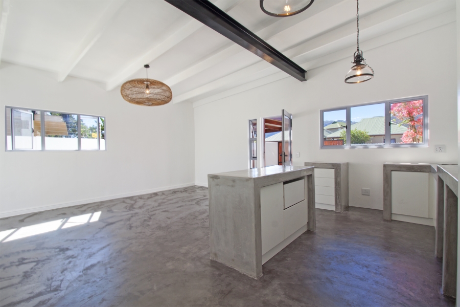 3 Bedroom Property for Sale in Milkwood Park Western Cape